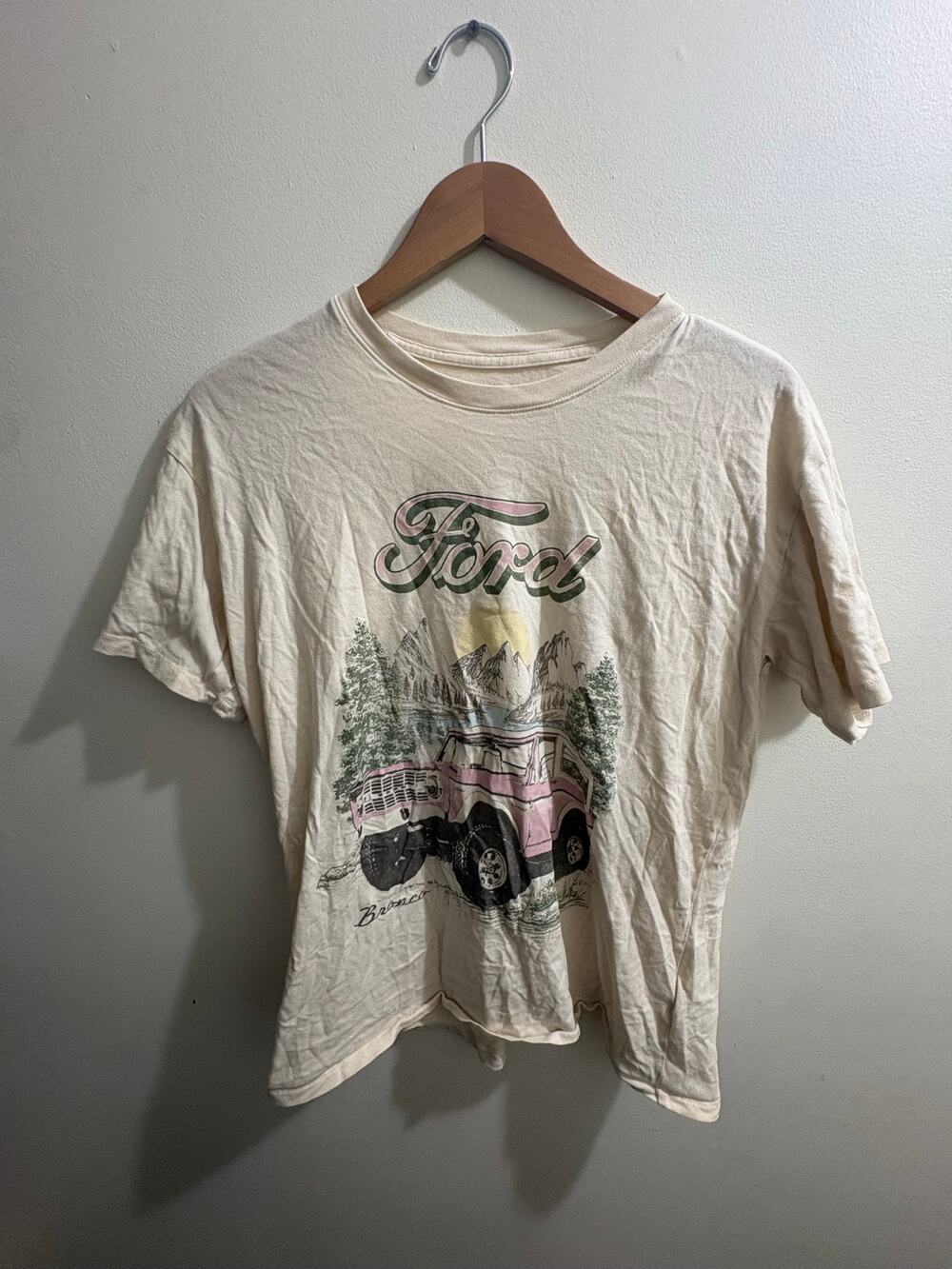 Hollister Co. Ford Bronco Retro Nature Graphic Tee